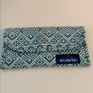 turquoise kavu wallet